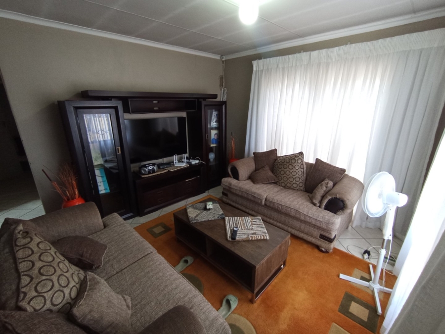 3 Bedroom Property for Sale in Pinehaven Free State